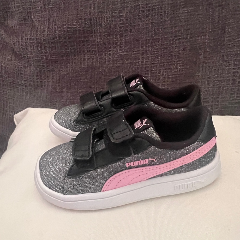 NEW Puma Gray and Pink sneakers velcro kids